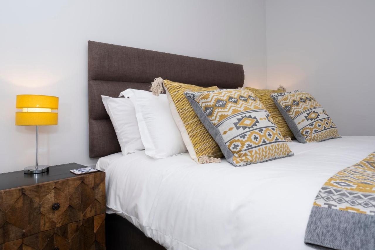 2 Putsborough - Luxury Apartment At Byron Woolacombe, Only 4 Minute Walk To Woolacombe Beach! 外观 照片