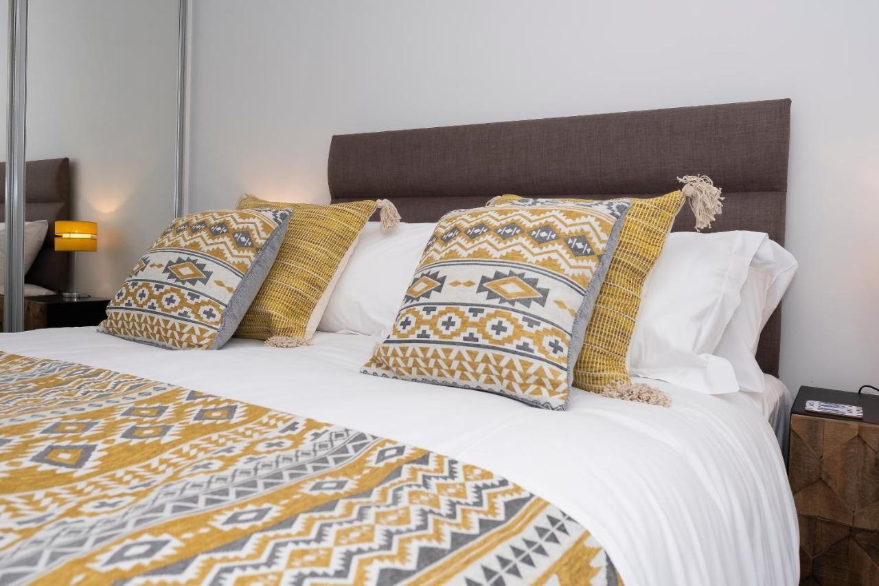 2 Putsborough - Luxury Apartment At Byron Woolacombe, Only 4 Minute Walk To Woolacombe Beach! 外观 照片